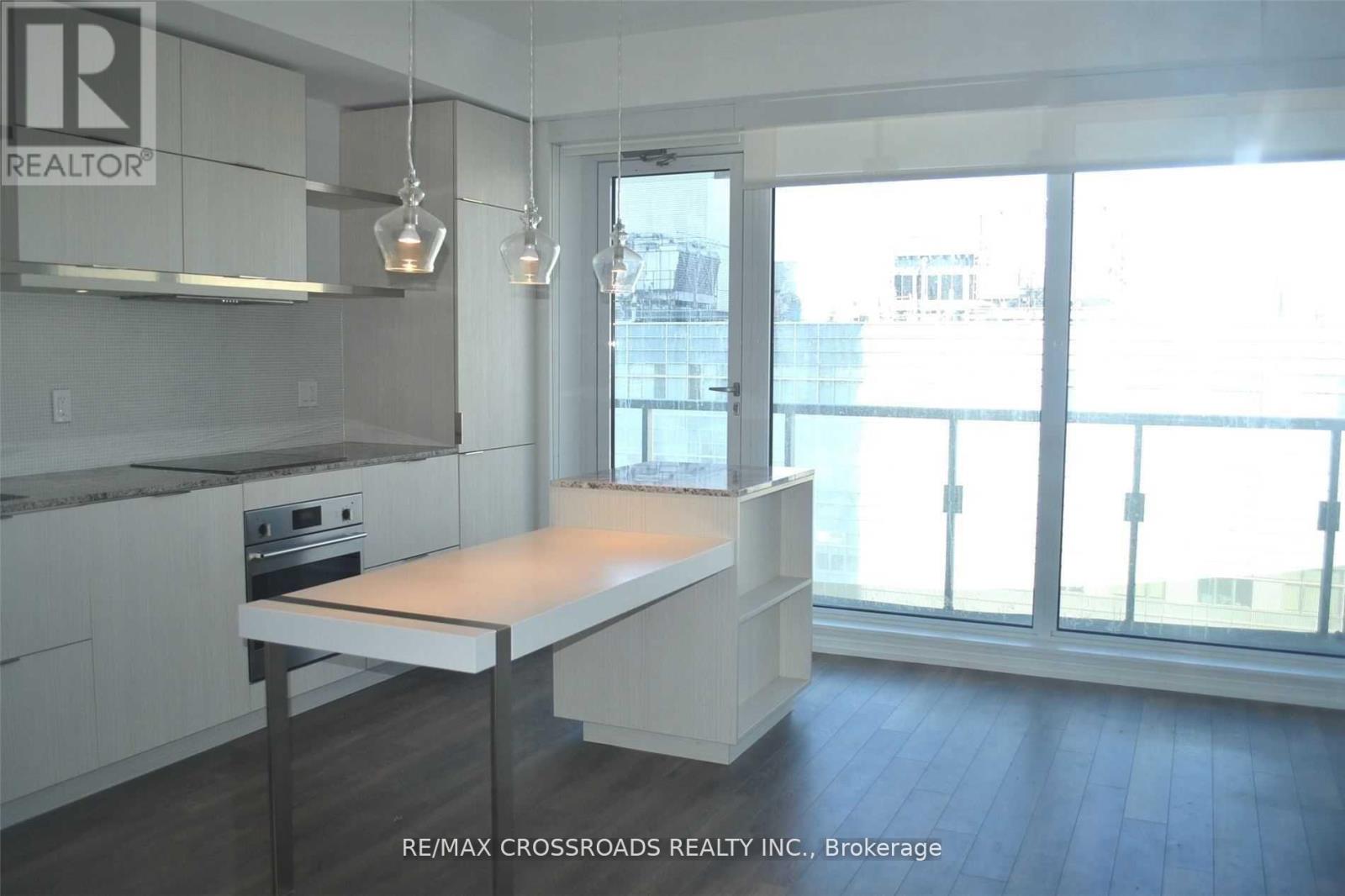 1904 - 197 Yonge Street, Toronto, Ontario  M5B 0C1 - Photo 11 - C12440906