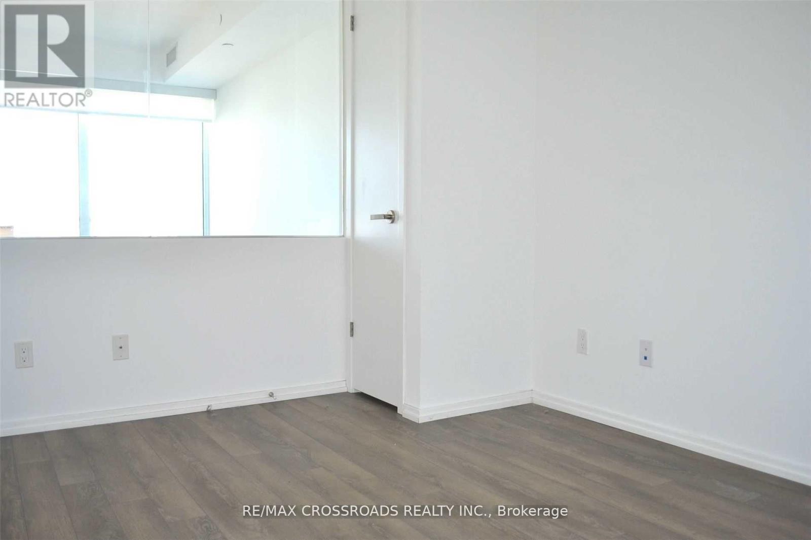 1904 - 197 Yonge Street, Toronto, Ontario  M5B 0C1 - Photo 8 - C12440906
