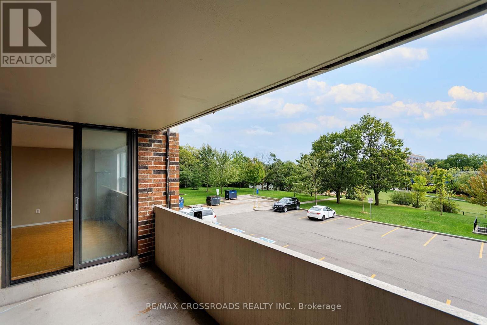 210 - 25 Sunrise Avenue, Toronto, Ontario  M4A 2S2 - Photo 12 - C12440919