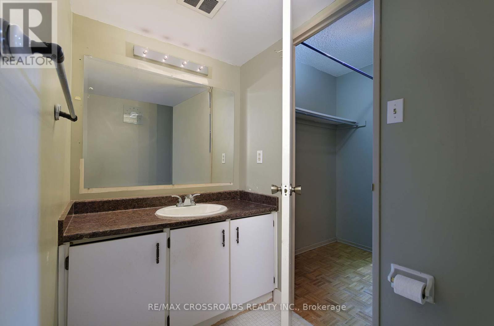 210 - 25 Sunrise Avenue, Toronto, Ontario  M4A 2S2 - Photo 23 - C12440919