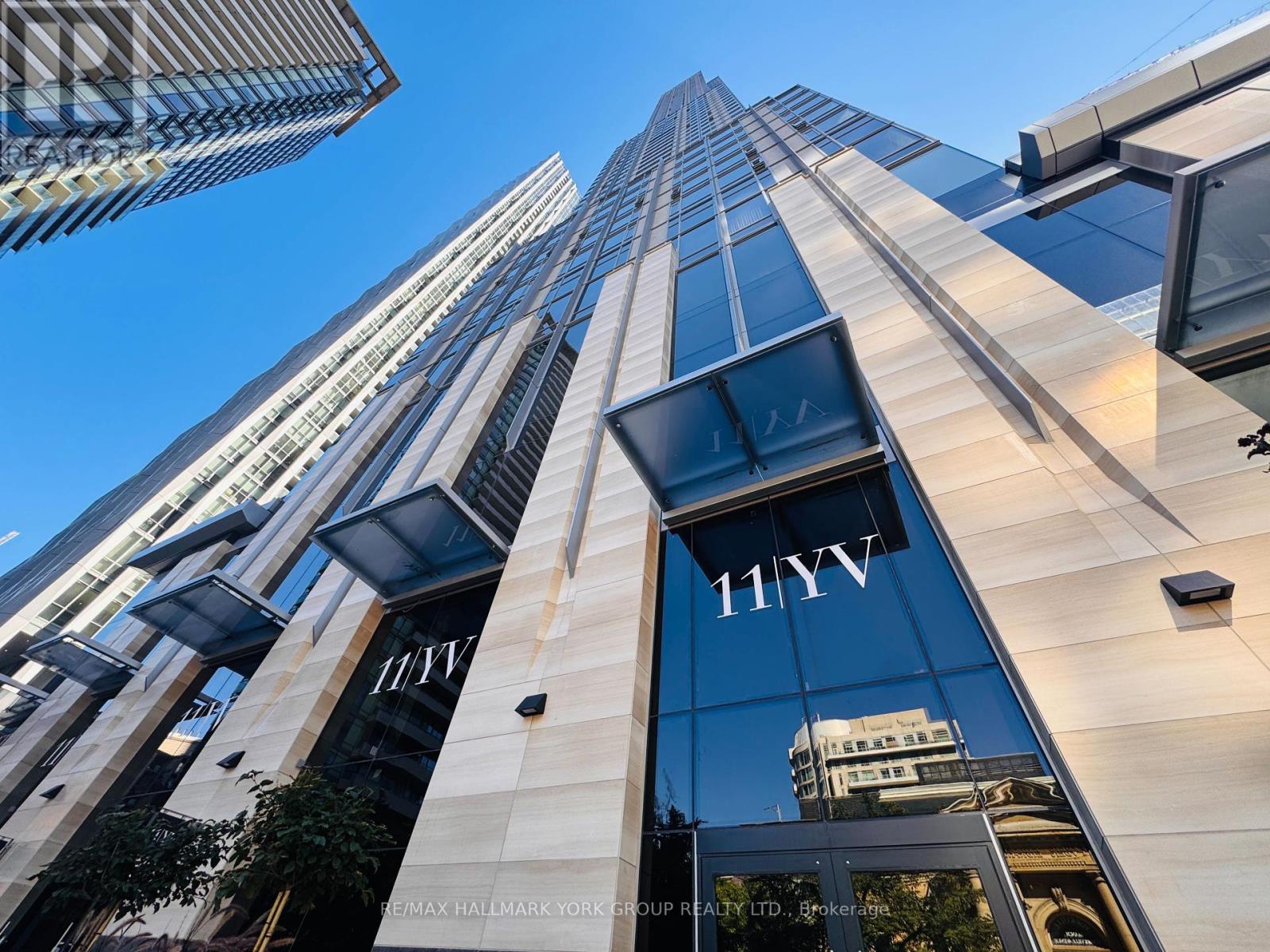 3609 - 11 Yorkville Avenue, Toronto, Ontario  M4W 1L2 - Photo 1 - C12440932