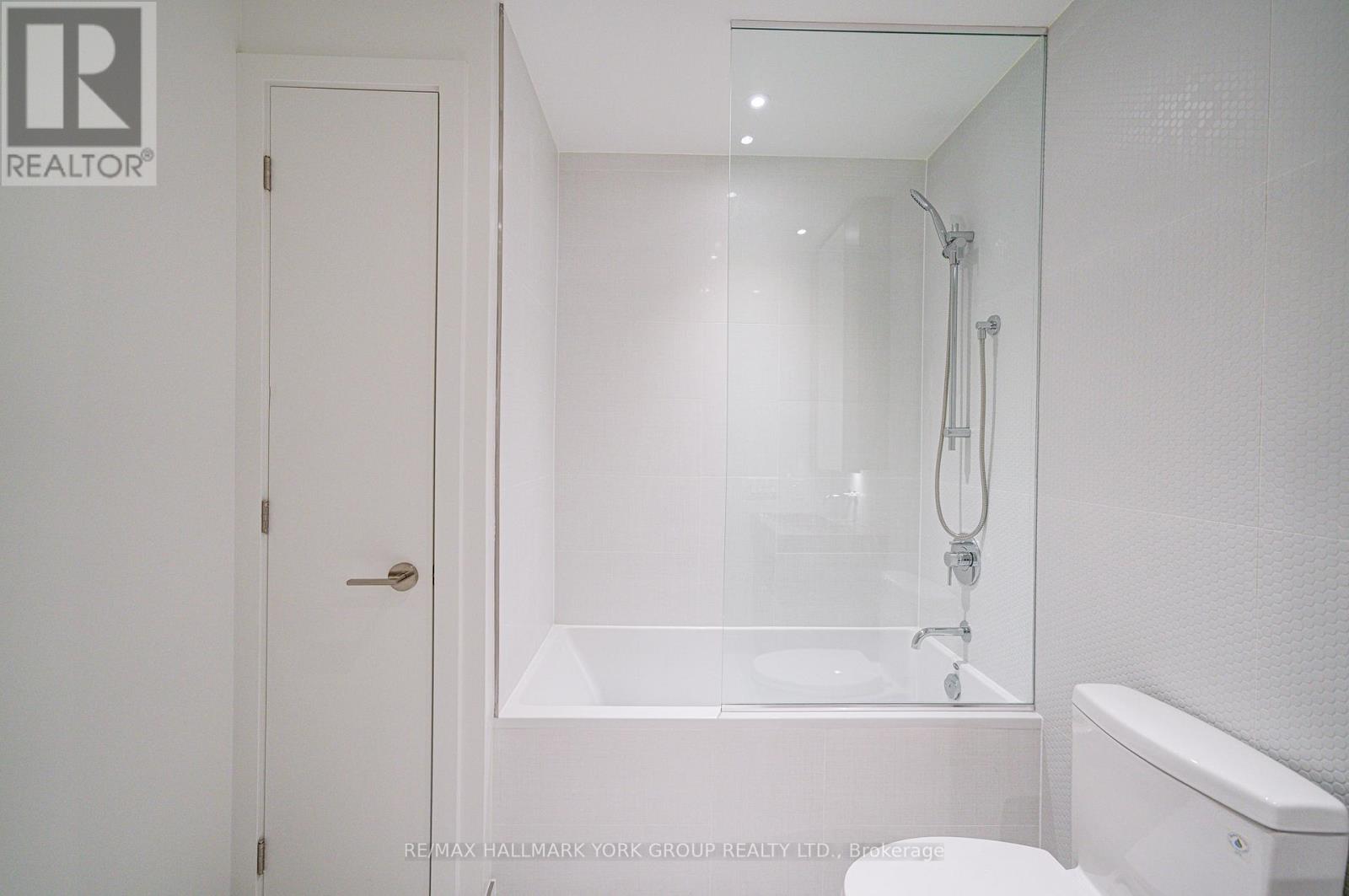 3609 - 11 Yorkville Avenue, Toronto, Ontario  M4W 1L2 - Photo 13 - C12440932
