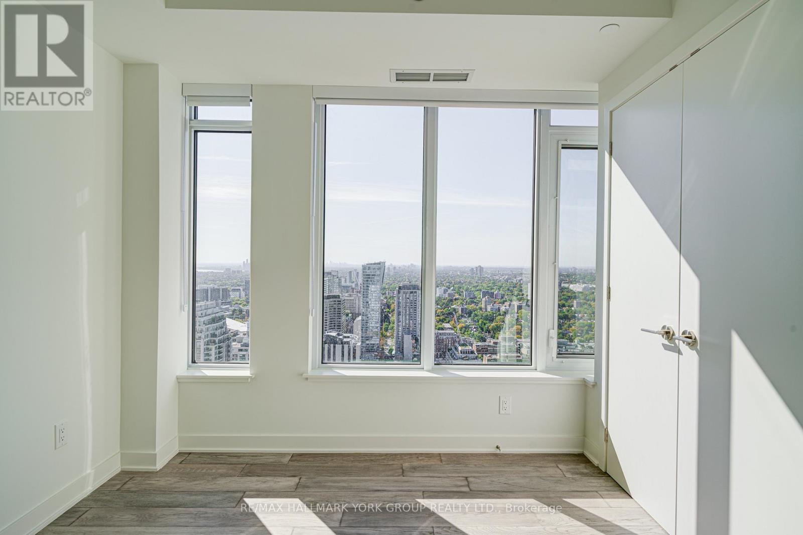3609 - 11 Yorkville Avenue, Toronto, Ontario  M4W 1L2 - Photo 17 - C12440932