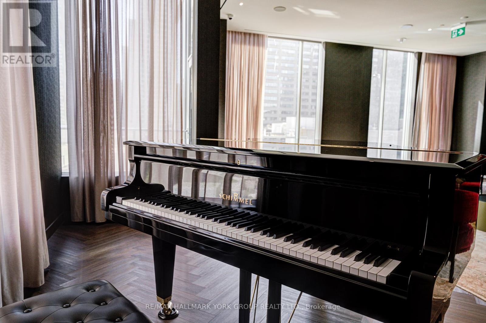 3609 - 11 Yorkville Avenue, Toronto, Ontario  M4W 1L2 - Photo 34 - C12440932