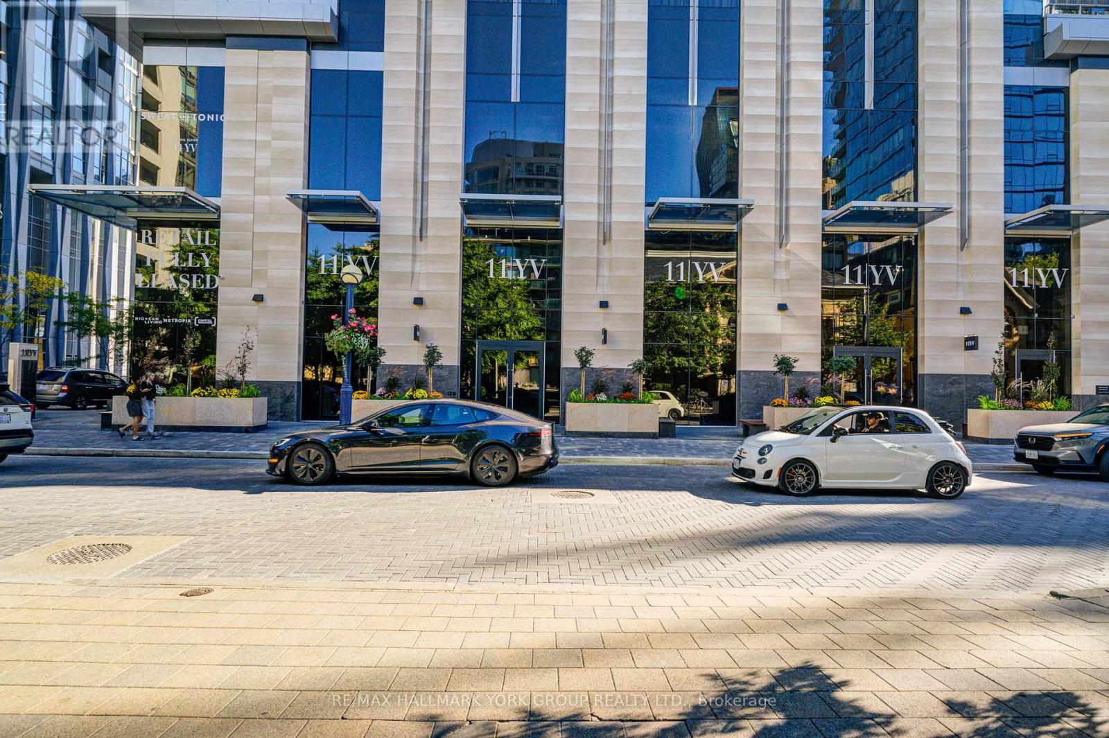 3609 - 11 Yorkville Avenue, Toronto, Ontario  M4W 1L2 - Photo 49 - C12440932