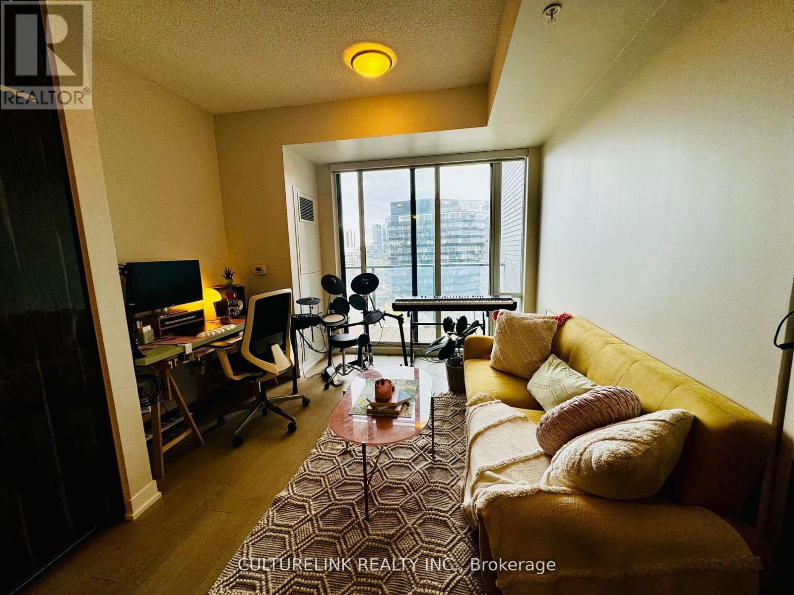 S915 - 120 Bayview Avenue, Toronto, Ontario  M5A 0G4 - Photo 3 - C12440941
