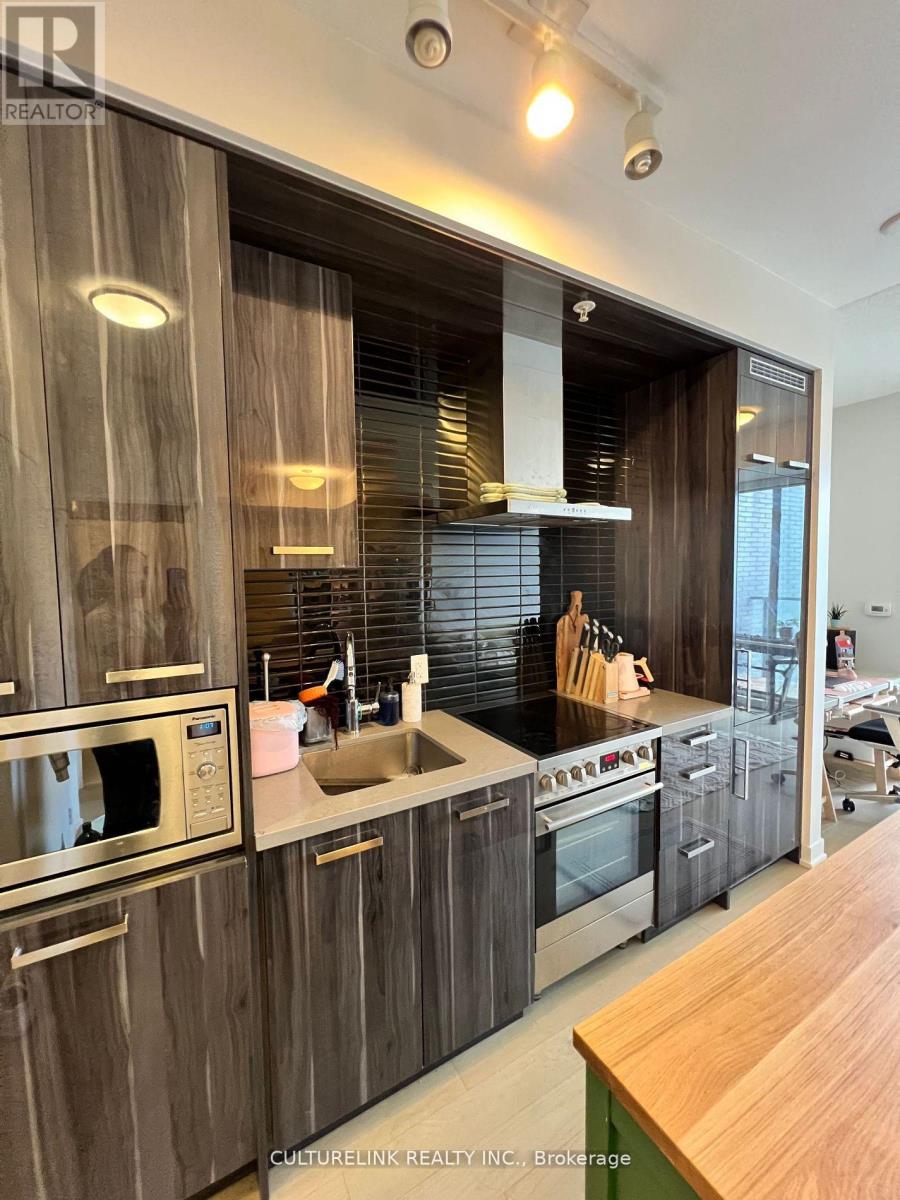 S915 - 120 Bayview Avenue, Toronto, Ontario  M5A 0G4 - Photo 6 - C12440941
