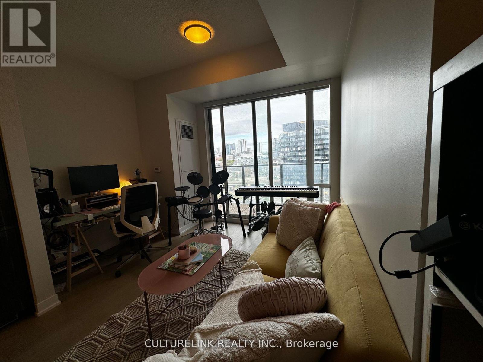 S915 - 120 Bayview Avenue, Toronto, Ontario  M5A 0G4 - Photo 7 - C12440941