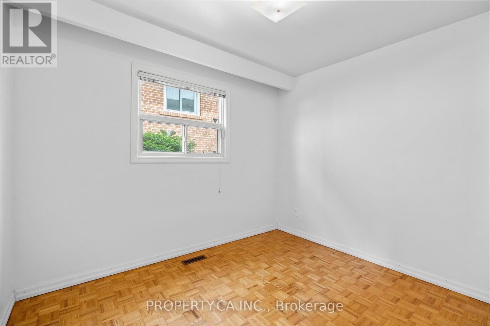 48 Navaho Drive, Toronto, Ontario  M2H 2X3 - Photo 13 - C12440960
