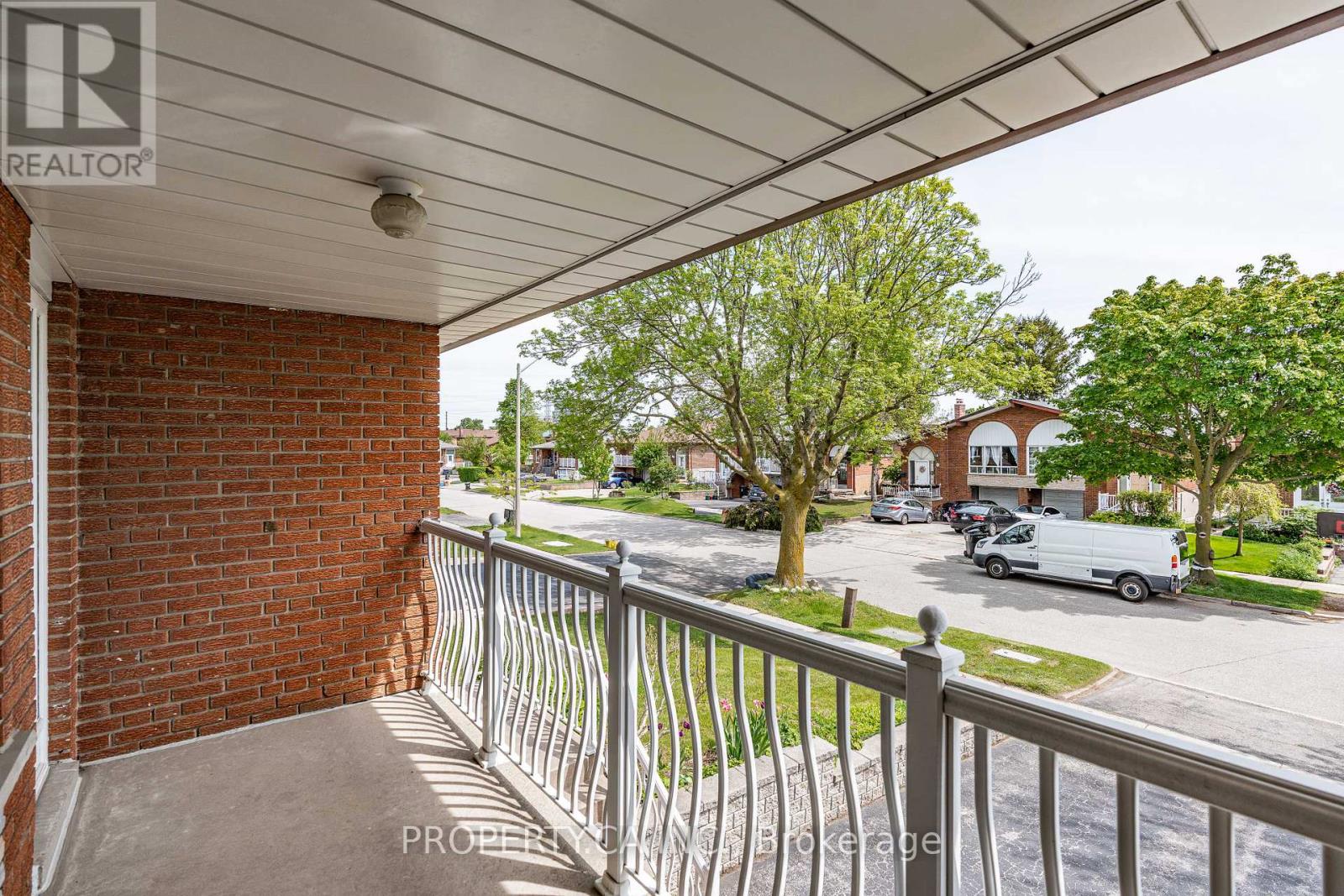 48 Navaho Drive, Toronto, Ontario  M2H 2X3 - Photo 2 - C12440960