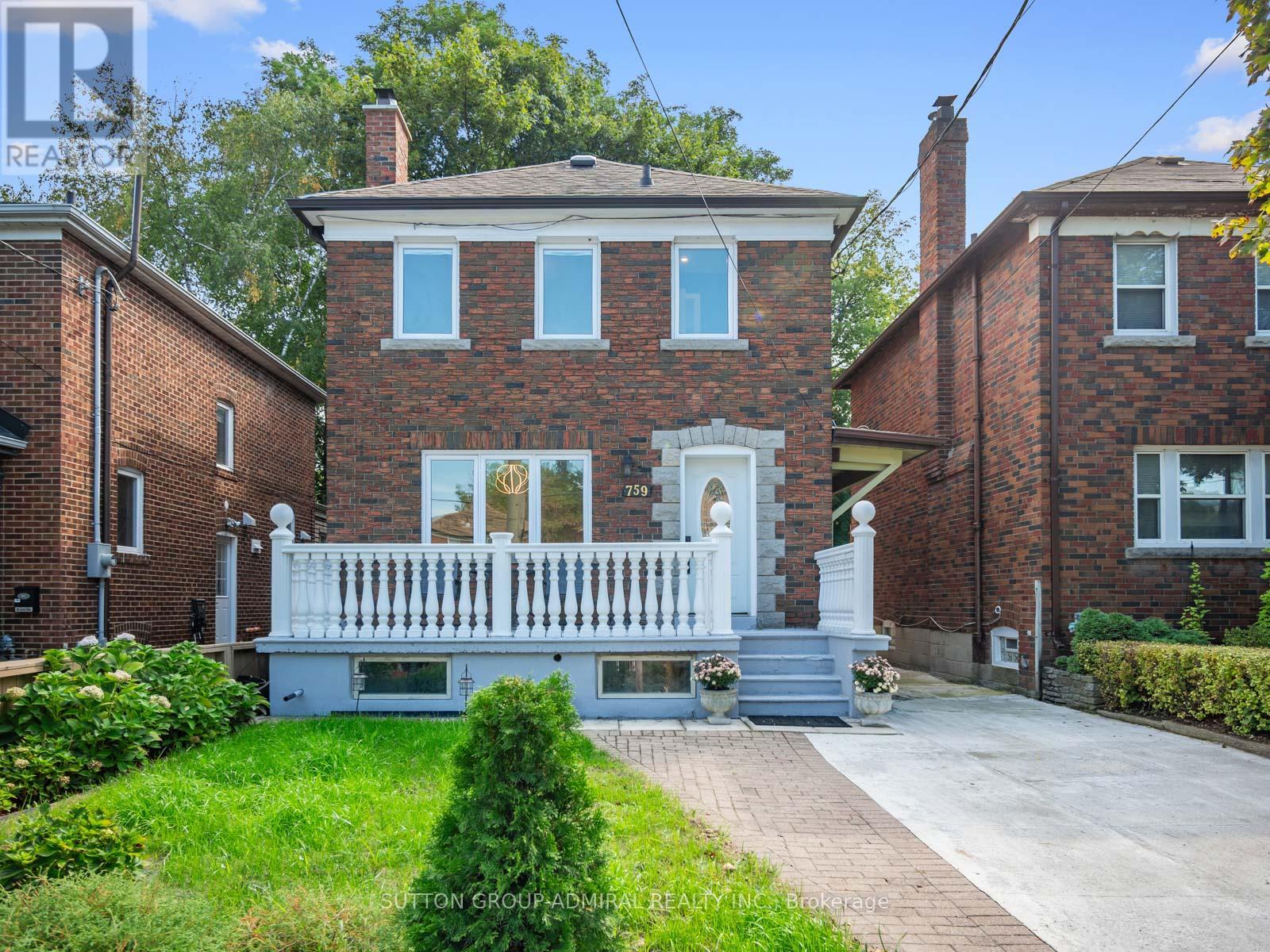 759 Eglinton Avenue E, Toronto (Leaside), Ontario  M4G 2K8 - Photo 1 - C12440979