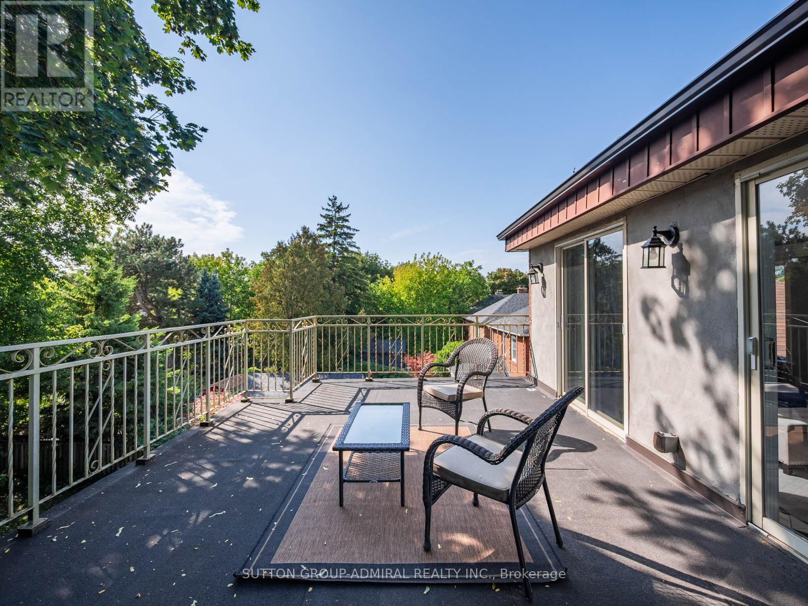 759 Eglinton Avenue E, Toronto (Leaside), Ontario  M4G 2K8 - Photo 29 - C12440979