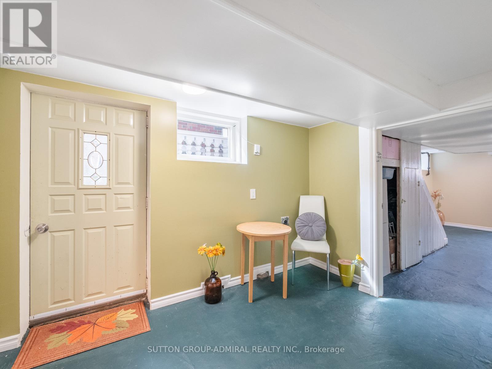 759 Eglinton Avenue E, Toronto (Leaside), Ontario  M4G 2K8 - Photo 33 - C12440979