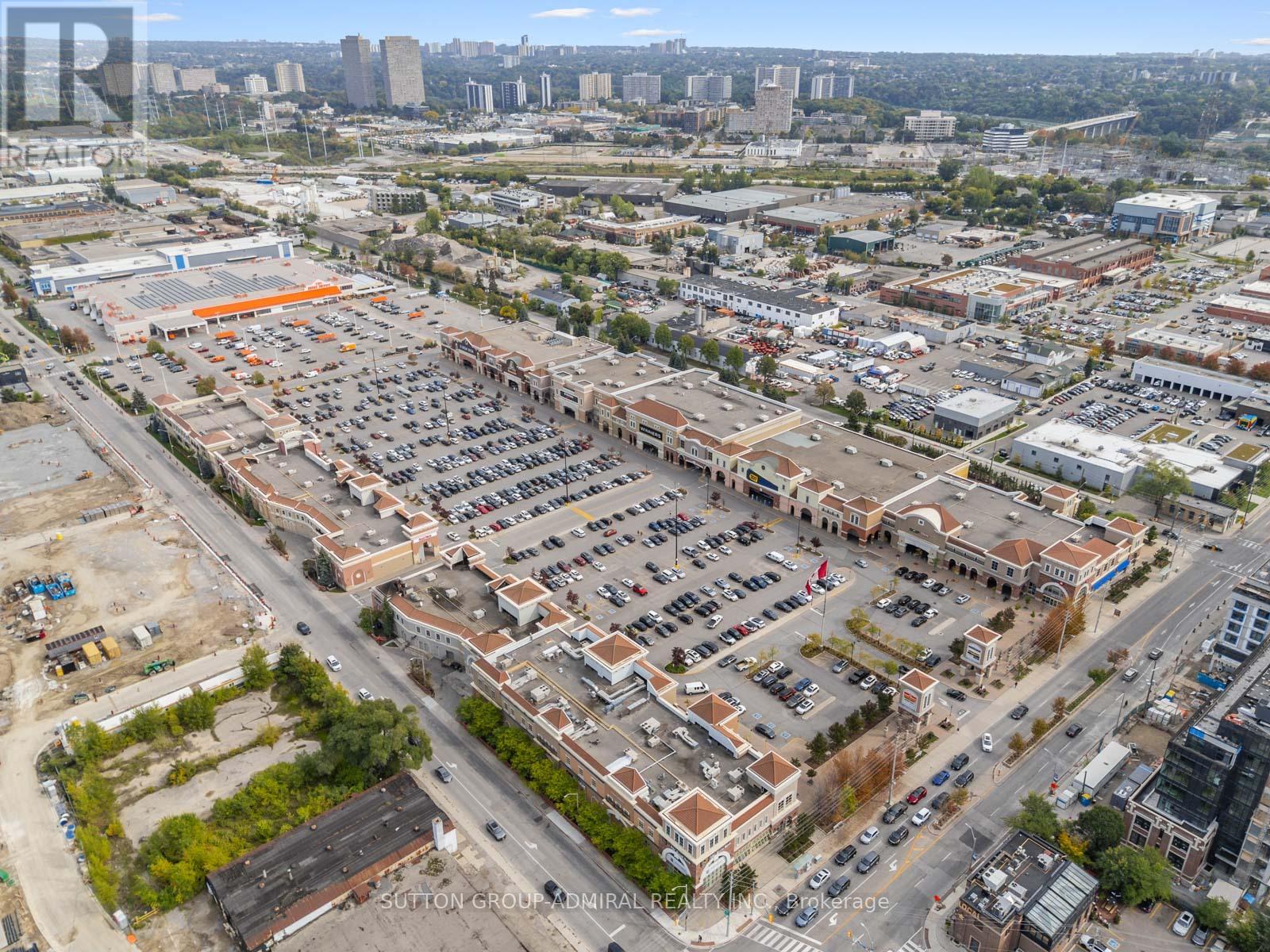 759 Eglinton Avenue E, Toronto (Leaside), Ontario  M4G 2K8 - Photo 49 - C12440979