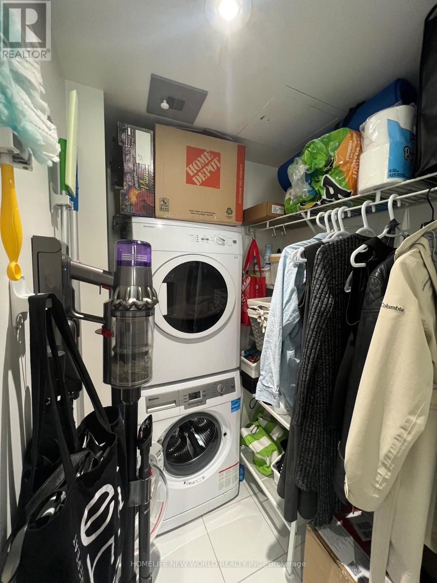 3707 - 88 Harbour Street, Toronto, Ontario  M5J 0C3 - Photo 17 - C12441003