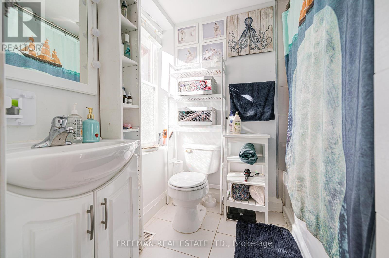 Main Fl - 99 Hocken Avenue, Toronto, Ontario  M6G 2K1 - Photo 15 - C12441020