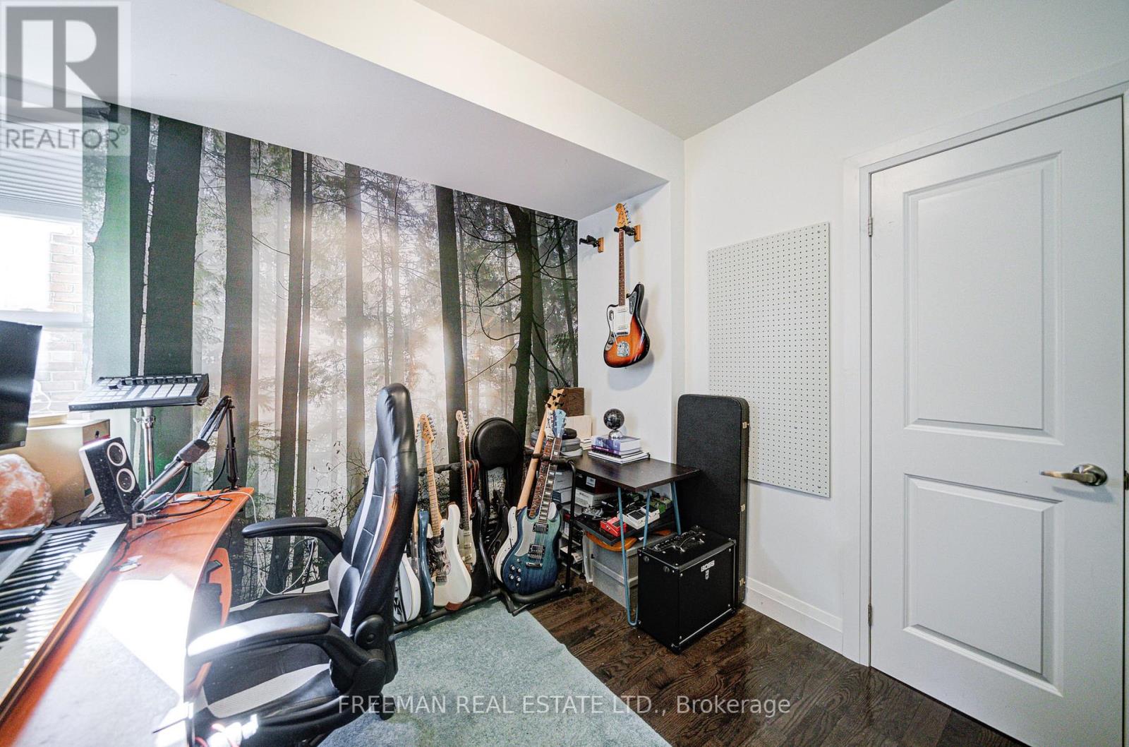 Main Fl - 99 Hocken Avenue, Toronto, Ontario  M6G 2K1 - Photo 17 - C12441020