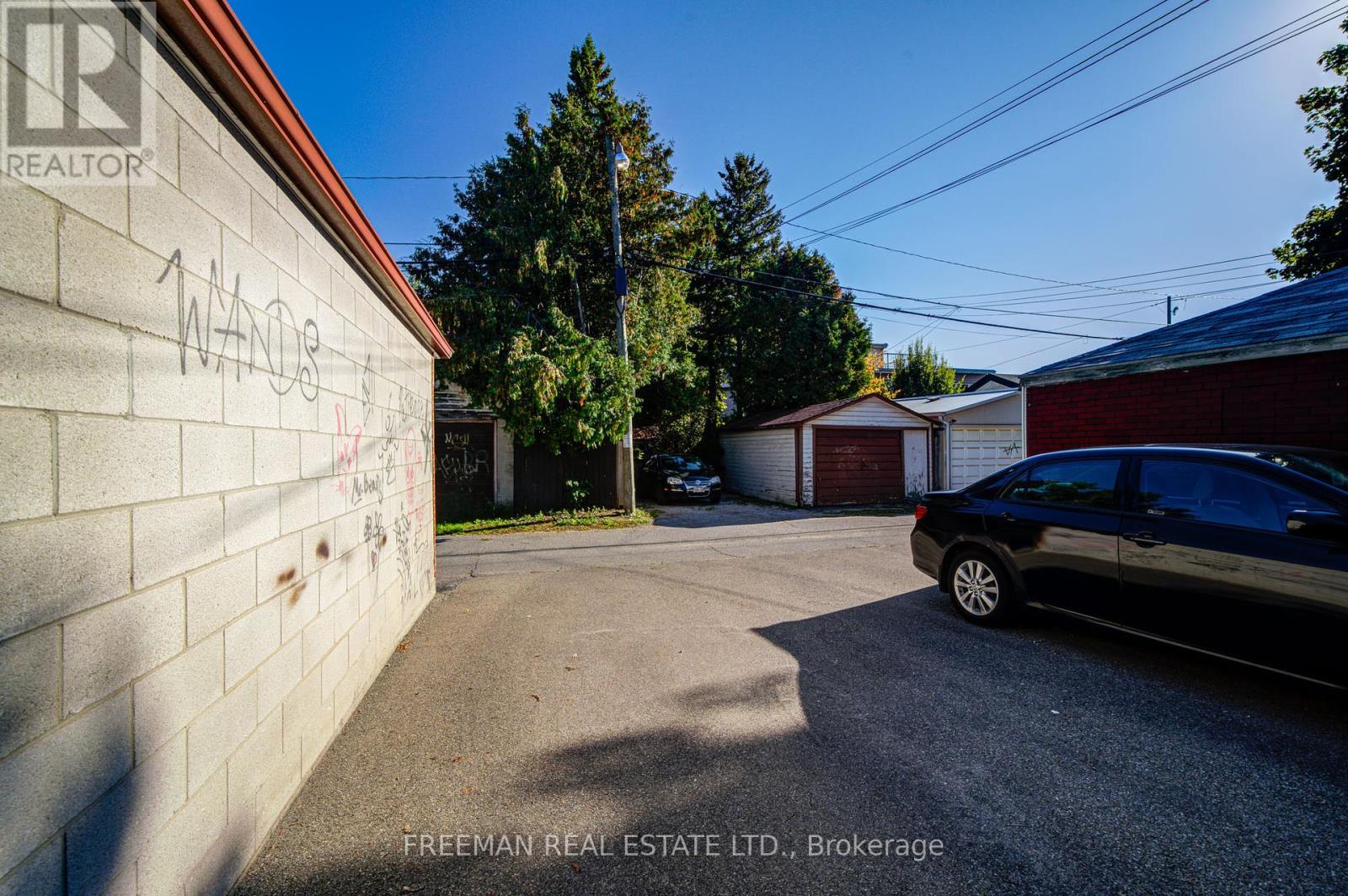 Main Fl - 99 Hocken Avenue, Toronto, Ontario  M6G 2K1 - Photo 31 - C12441020