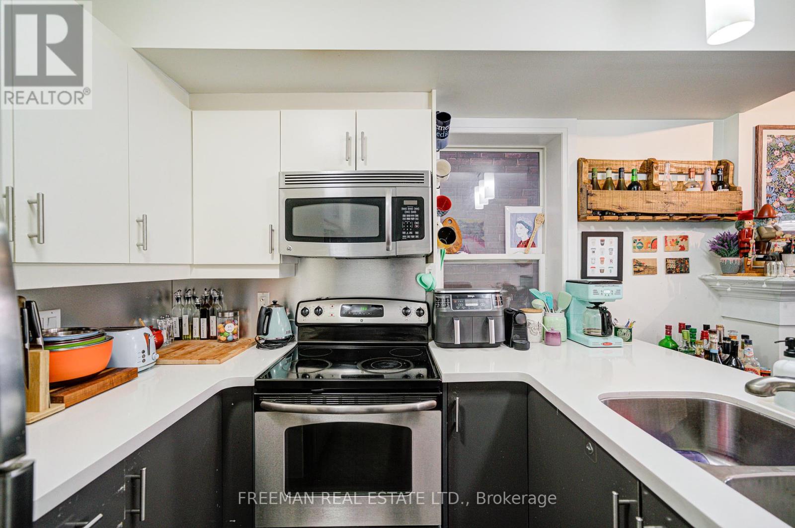 Main Fl - 99 Hocken Avenue, Toronto, Ontario  M6G 2K1 - Photo 7 - C12441020