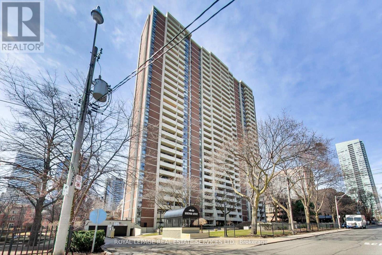 1412 - 40 Homewood Avenue, Toronto, Ontario  M4Y 2K2 - Photo 18 - C12307010