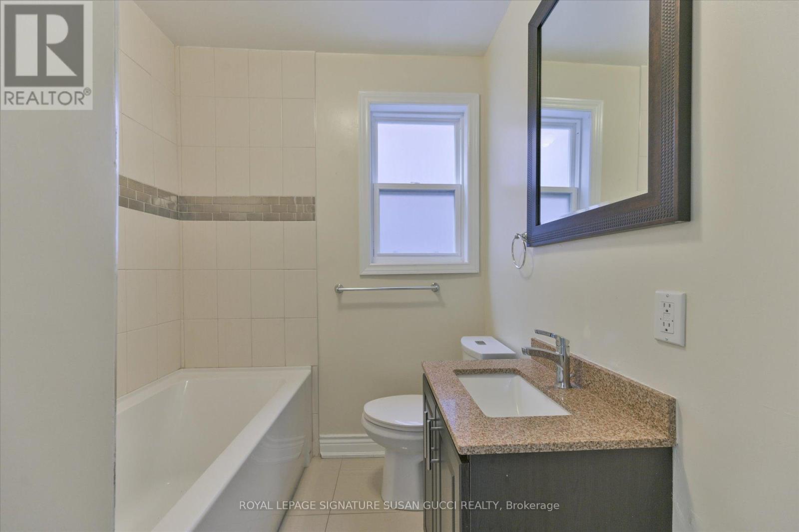 127 Furnival Road, Toronto, Ontario  M4B 1W7 - Photo 14 - E12440876
