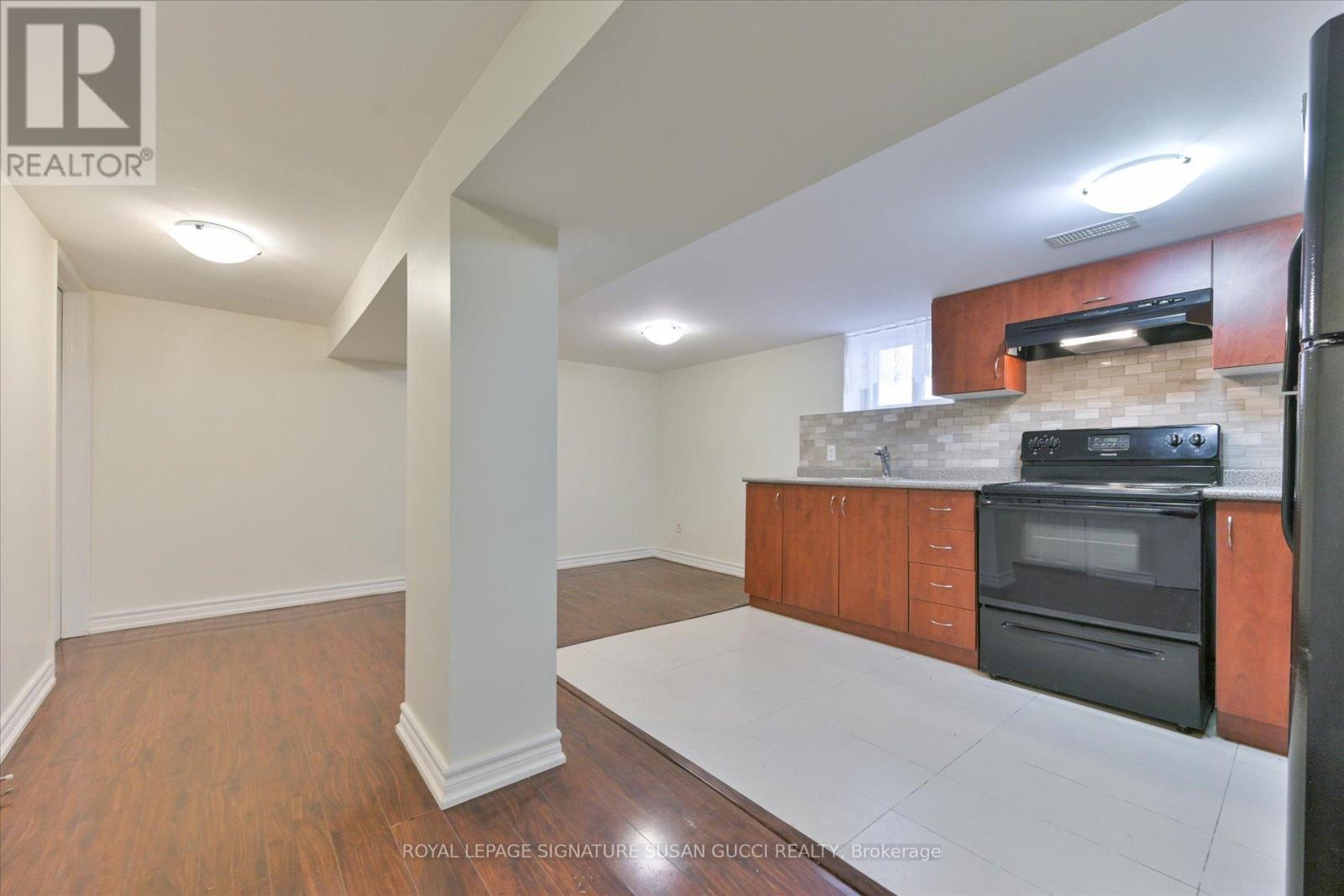 127 Furnival Road, Toronto, Ontario  M4B 1W7 - Photo 16 - E12440876