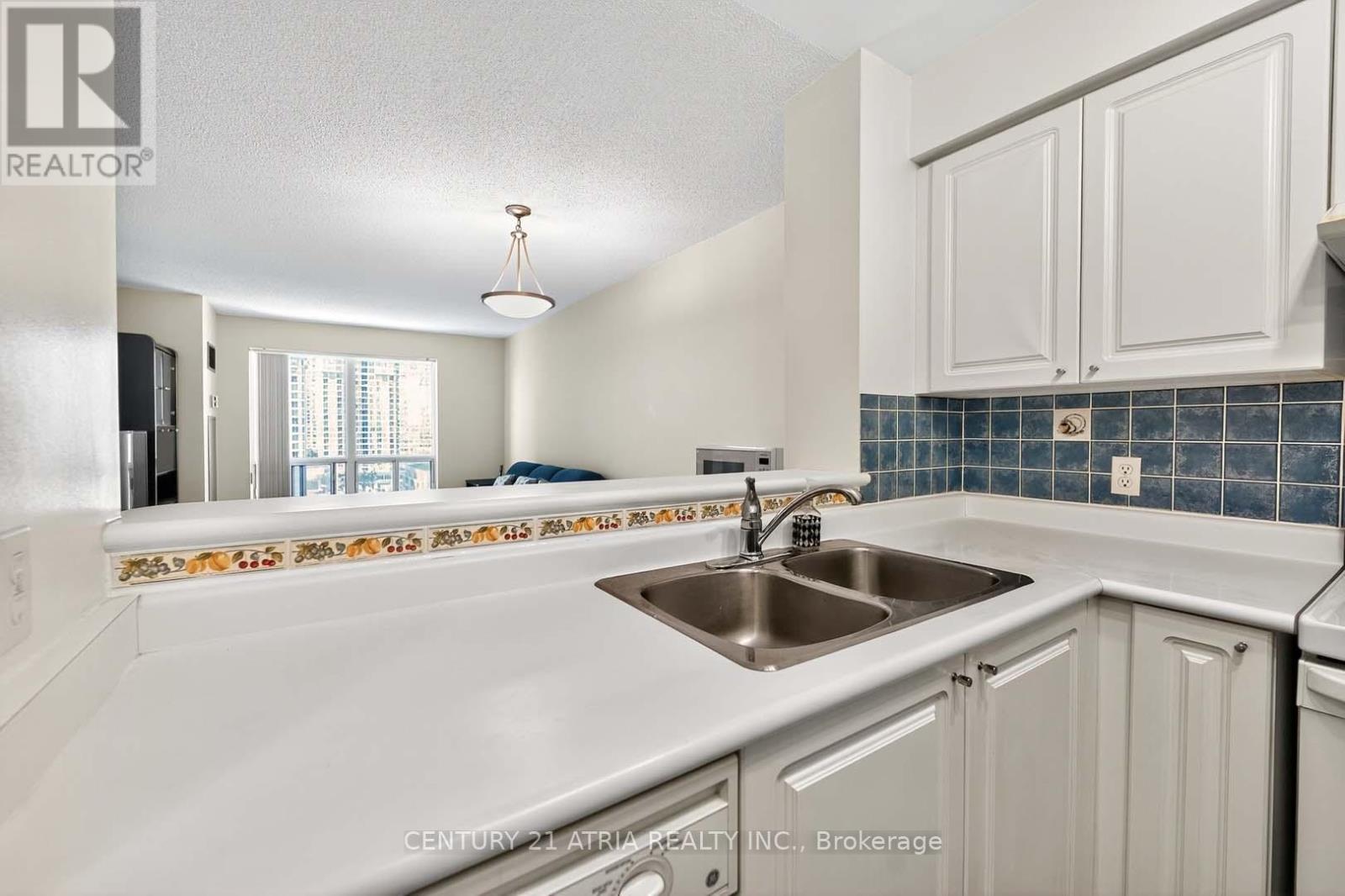 1115 - 11 Lee Centre Drive, Toronto, Ontario  M1H 3J5 - Photo 14 - E12440989