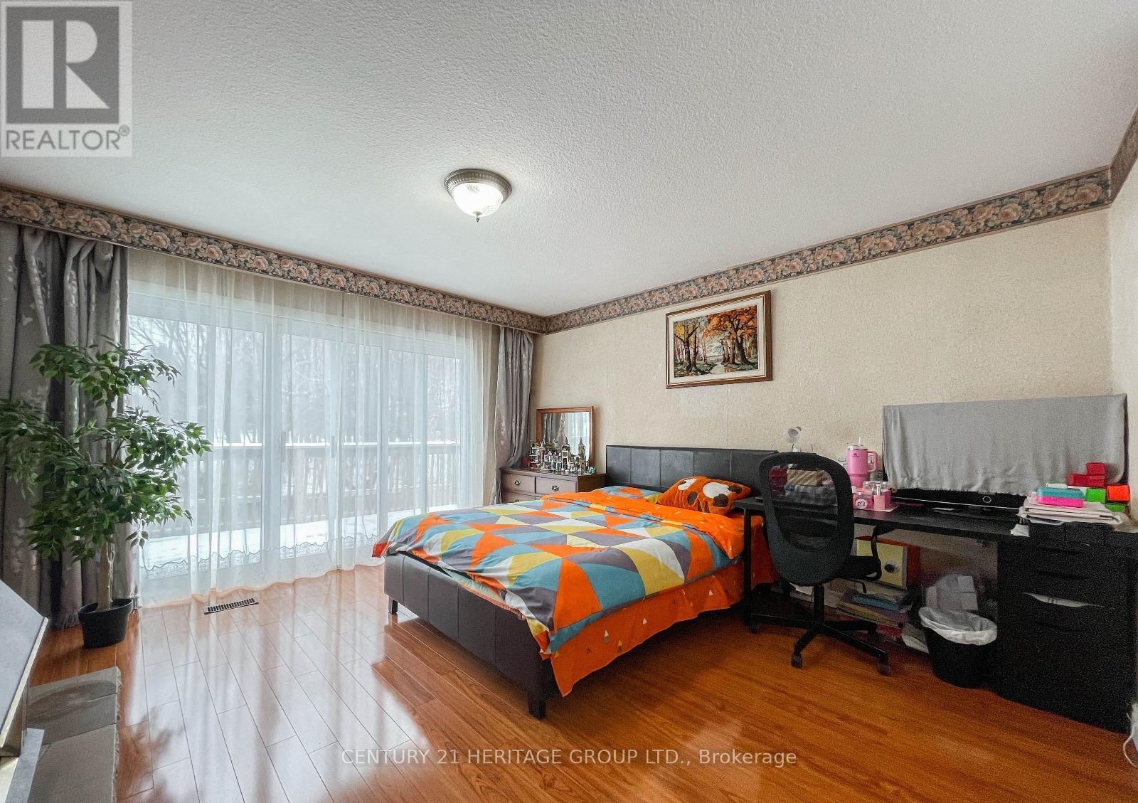 17 Skyridge Road, Toronto, Ontario  M1E 4N7 - Photo 3 - E12440999