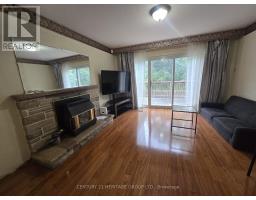 17 SKYRIDGE ROAD, Toronto, Ontario