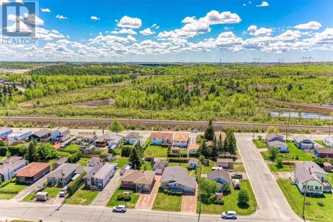 91 Caruso Street, Coniston, Ontario  P0M 1M0 - Photo 35 - 2125051