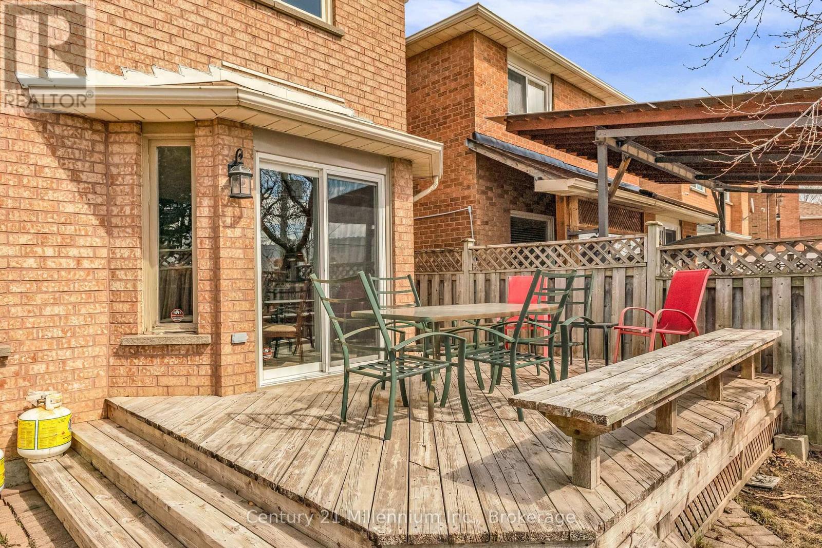 82 Candy Crescent, Brampton, Ontario  L6X 3Z9 - Photo 37 - W12441079