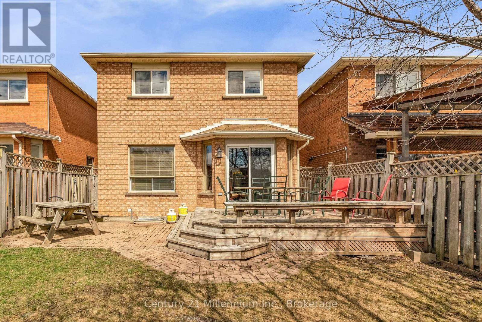 82 Candy Crescent, Brampton, Ontario  L6X 3Z9 - Photo 39 - W12441079