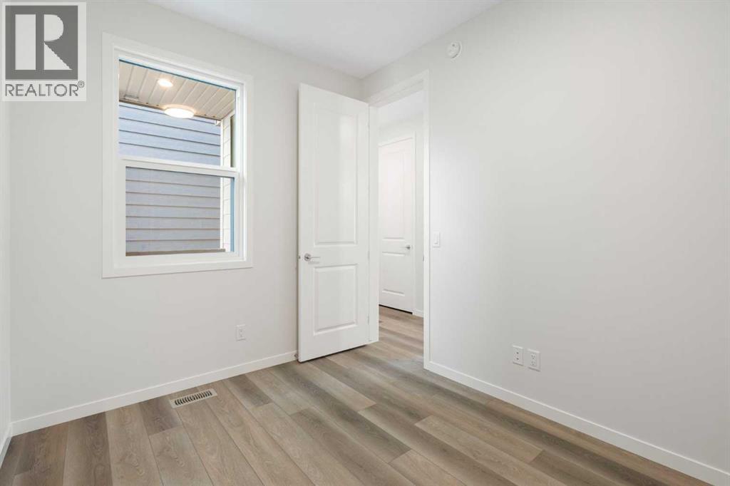 81 Royston Grove Nw, Calgary, Alberta  T3L 0M3 - Photo 17 - A2261627