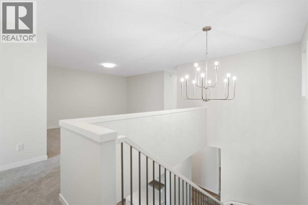 81 Royston Grove Nw, Calgary, Alberta  T3L 0M3 - Photo 20 - A2261627