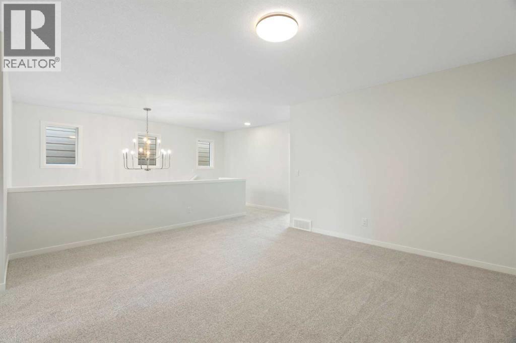 81 Royston Grove Nw, Calgary, Alberta  T3L 0M3 - Photo 23 - A2261627