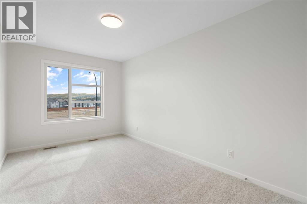 81 Royston Grove Nw, Calgary, Alberta  T3L 0M3 - Photo 34 - A2261627