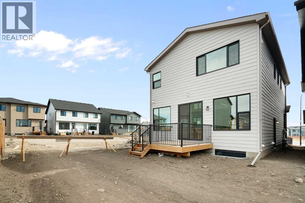 81 Royston Grove Nw, Calgary, Alberta  T3L 0M3 - Photo 44 - A2261627