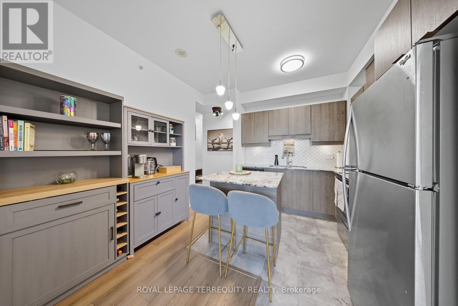 902 - 2910 Highway 7, Vaughan, Ontario  L4K 0H8 - Photo 4 - N12440933