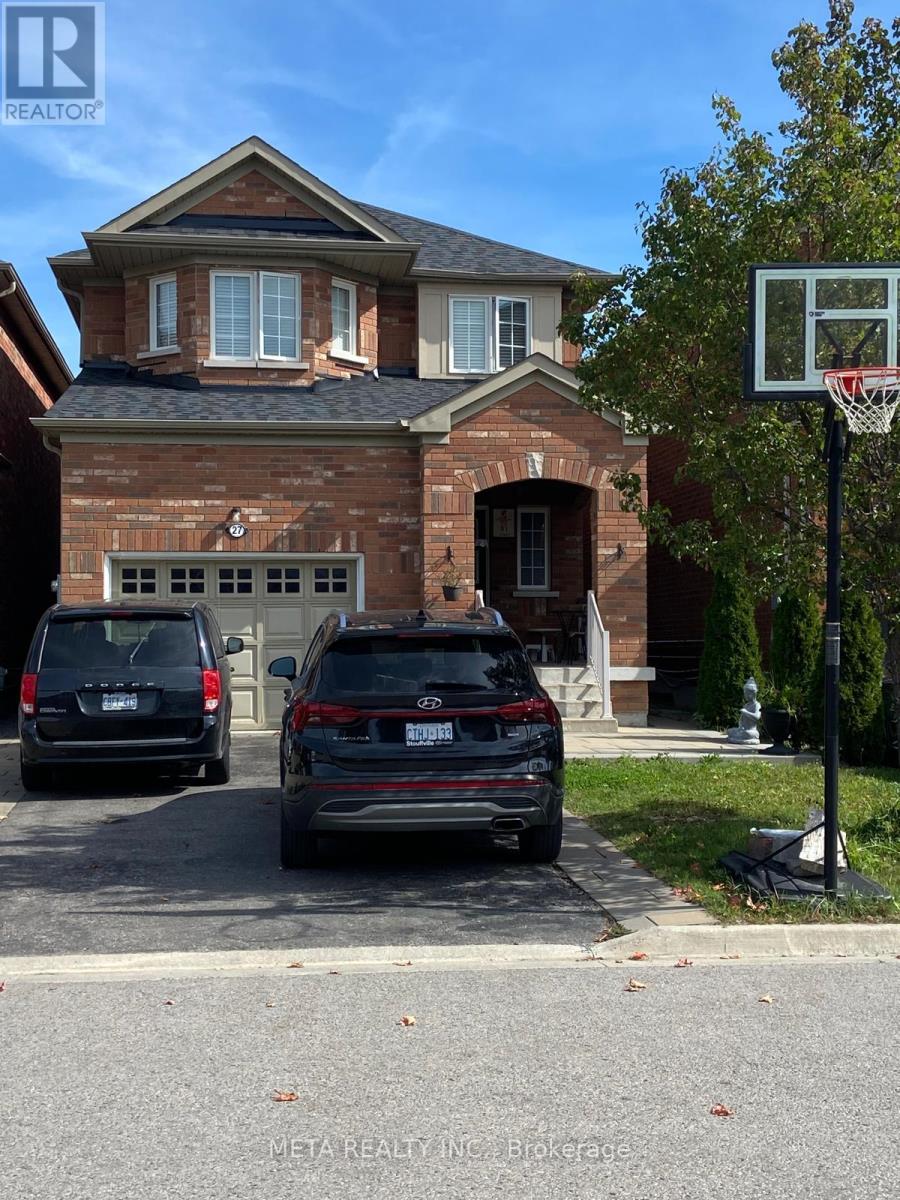 27 Coronet Street, Whitchurch-Stouffville (Stouffville), Ontario  L4A 0X8 - Photo 1 - N12440943