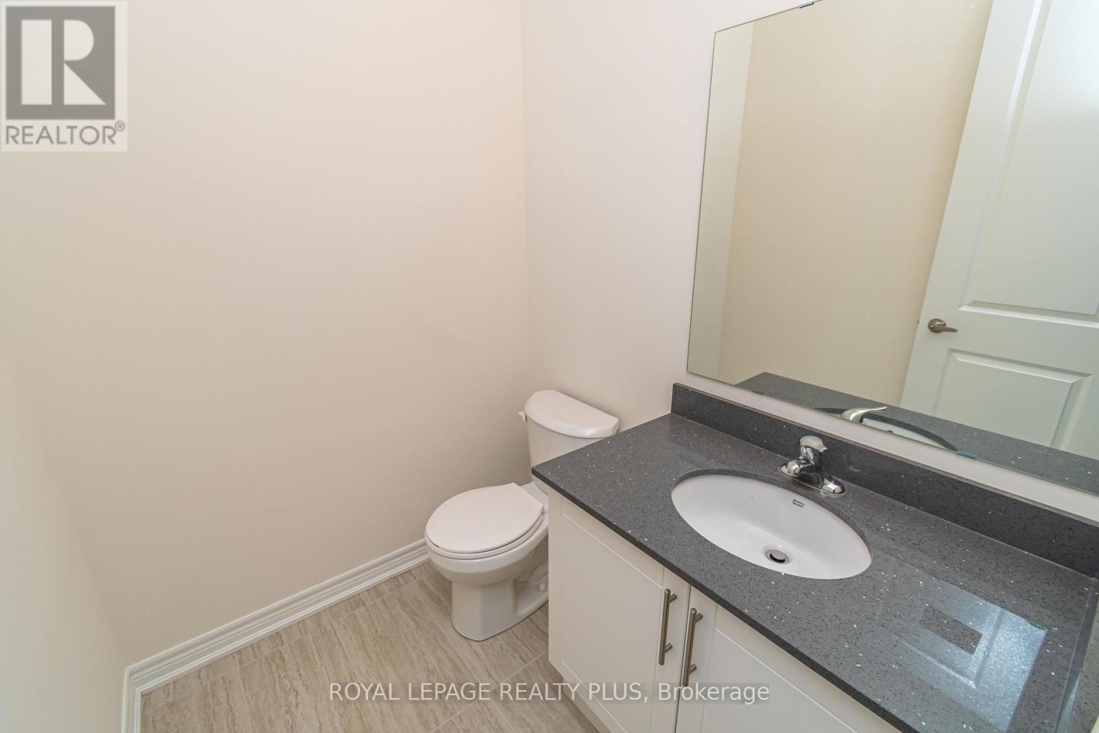 981 Church Drive, Innisfil, Ontario  L0L 1W0 - Photo 11 - N12440983