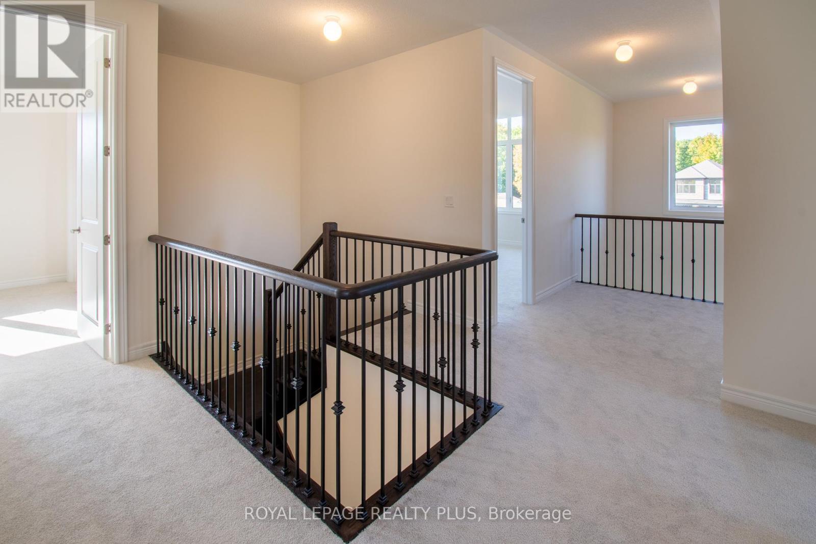 981 Church Drive, Innisfil, Ontario  L0L 1W0 - Photo 14 - N12440983