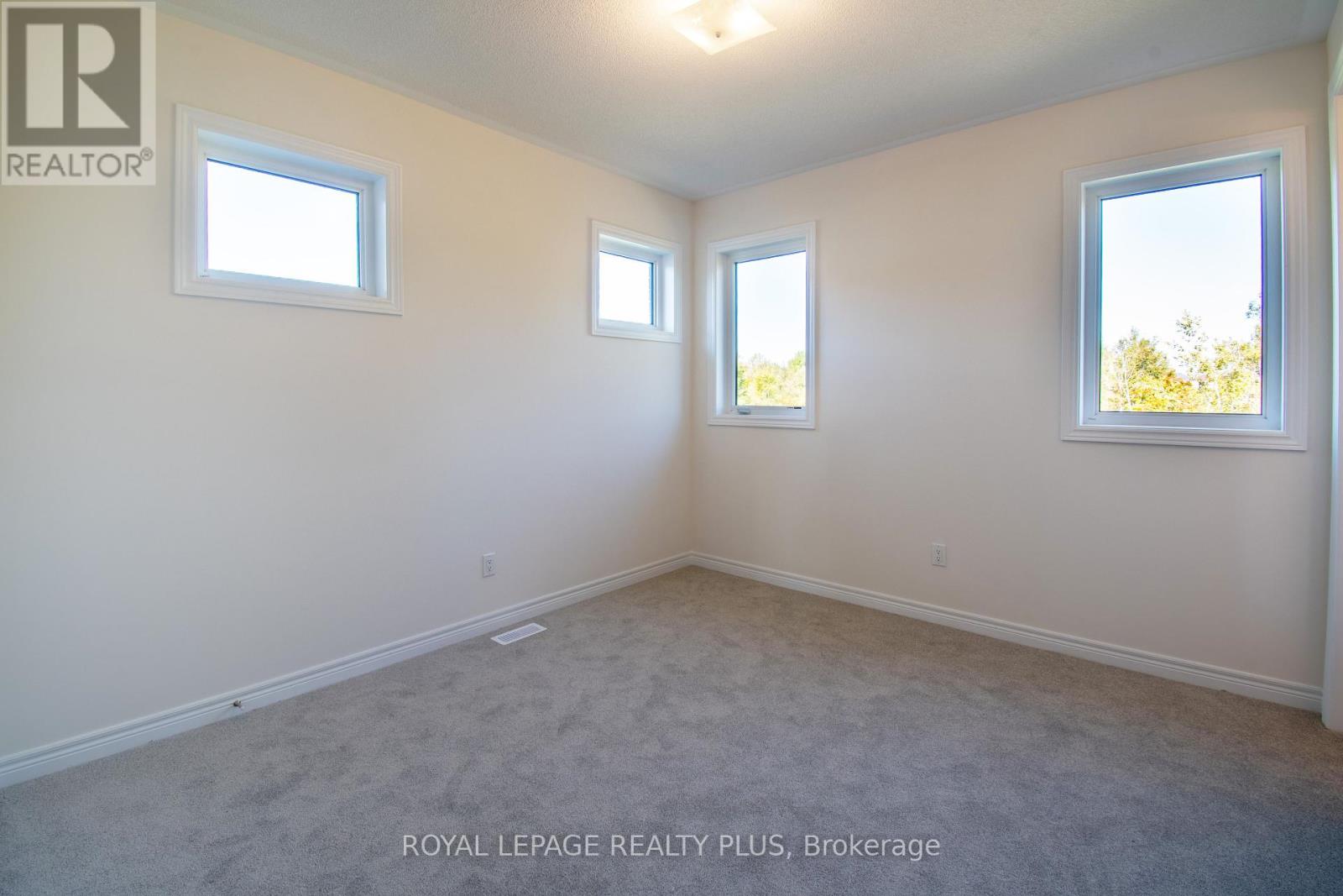 981 Church Drive, Innisfil, Ontario  L0L 1W0 - Photo 19 - N12440983