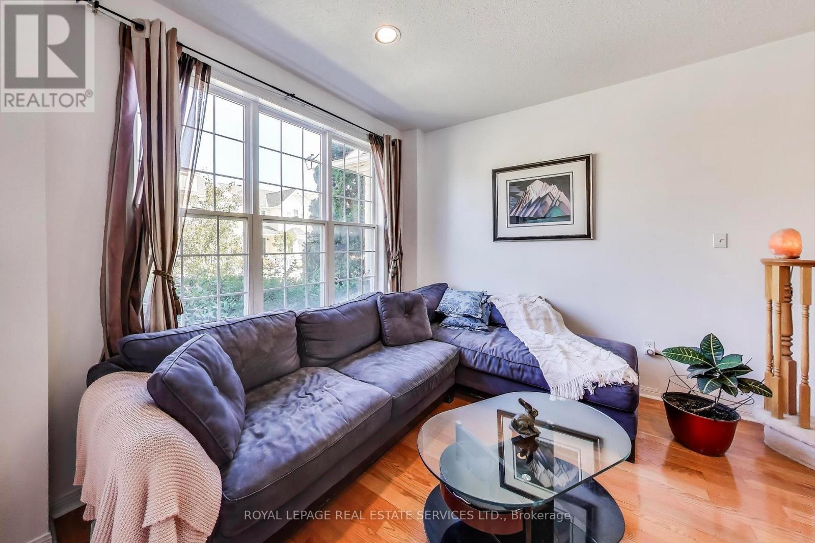 52 Gowland Road, Markham, Ontario  L6B 1B8 - Photo 5 - N12440993