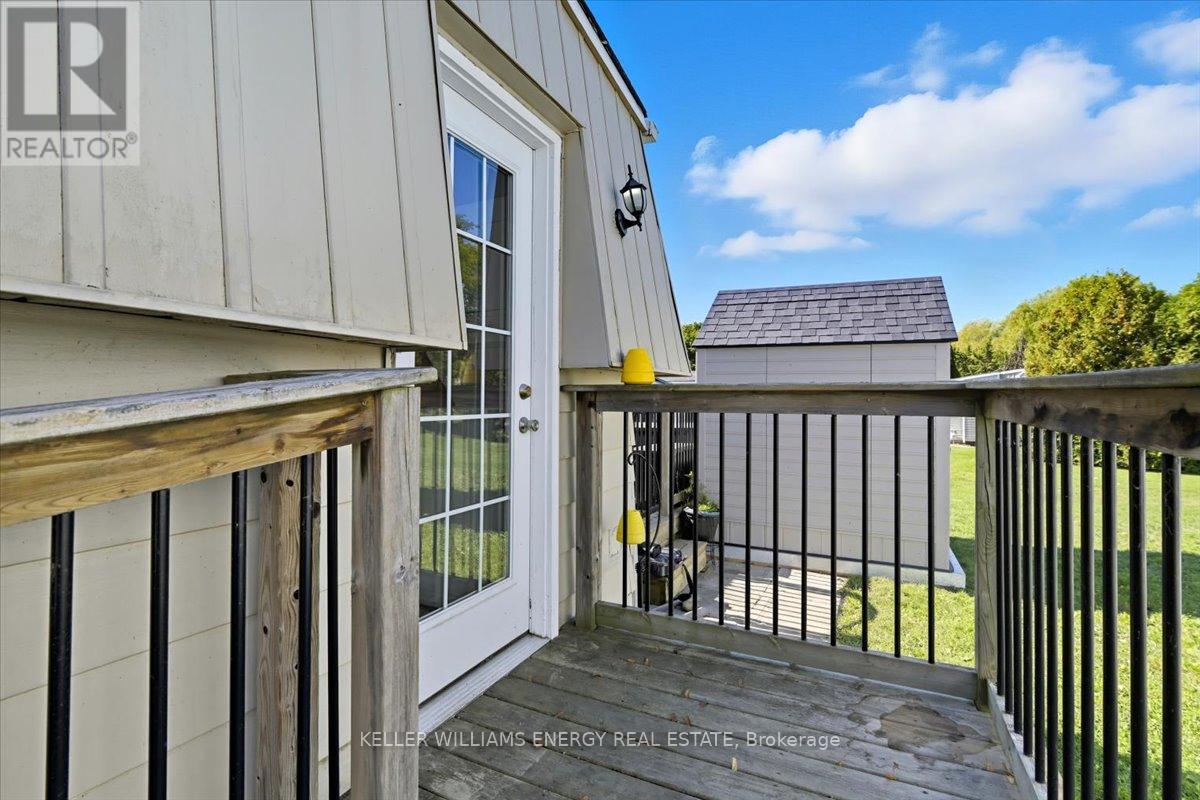 79 Fairway Drive, Clarington, Ontario  L1B 1B1 - Photo 15 - E12441035