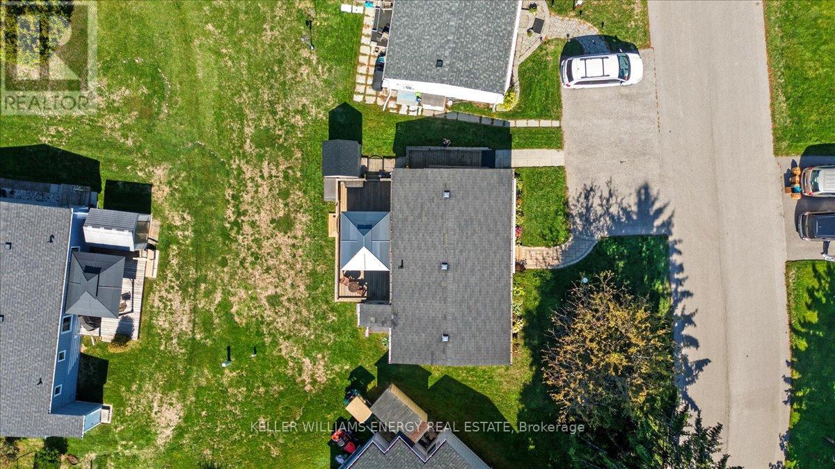 79 Fairway Drive, Clarington, Ontario  L1B 1B1 - Photo 30 - E12441035