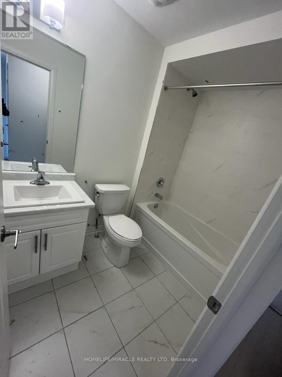 92 West Oak Trail, Barrie, Ontario  L9J 0K8 - Photo 15 - S12440973