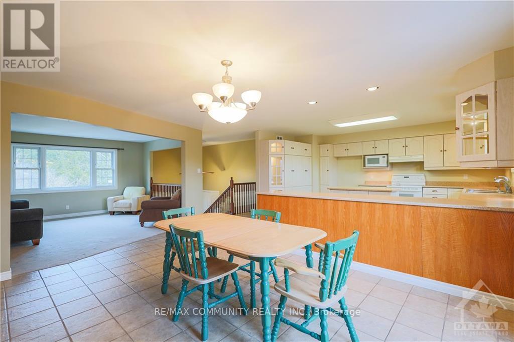 3067 Mcgovern Road, North Grenville, Ontario  K0G 1J0 - Photo 10 - X12436263