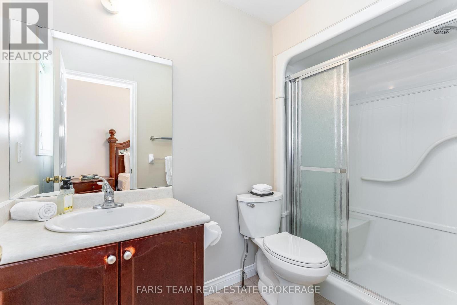83 Georgias Walk, Tay (Victoria Harbour), Ontario  L0K 2A0 - Photo 15 - S12441010