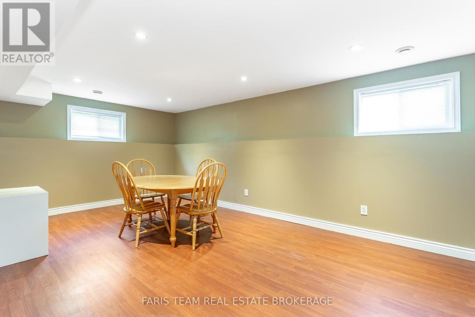 83 Georgias Walk, Tay (Victoria Harbour), Ontario  L0K 2A0 - Photo 21 - S12441010
