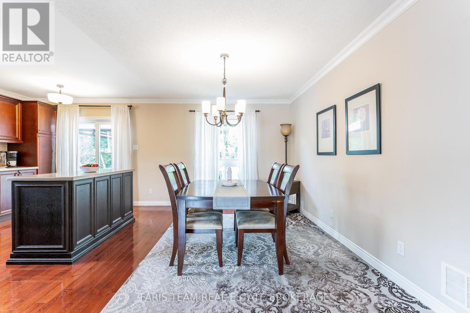 83 Georgias Walk, Tay (Victoria Harbour), Ontario  L0K 2A0 - Photo 9 - S12441010